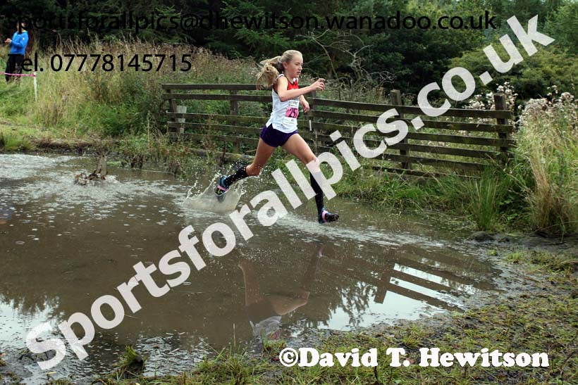 Girls under-15s, Start Fitness North Eastern Harrier League, Tanfield, County Durham. Photo: David T. Hewitson/Sports for All Pics